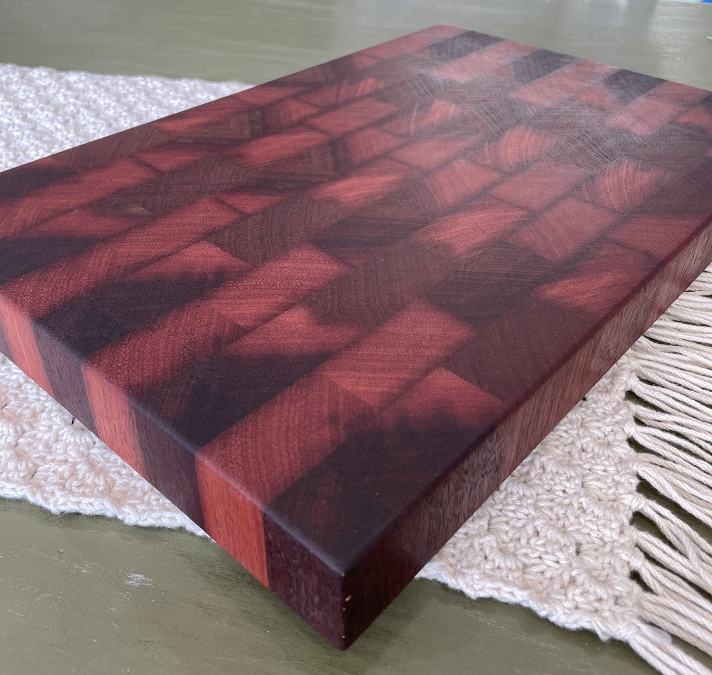JARRAH END GRAIN CUTTING BOARD