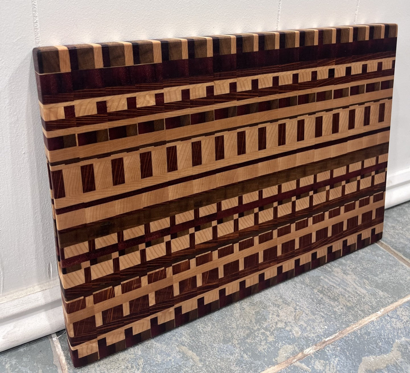 END GRAIN CUTTING BOARD - CHAOS PATTERN