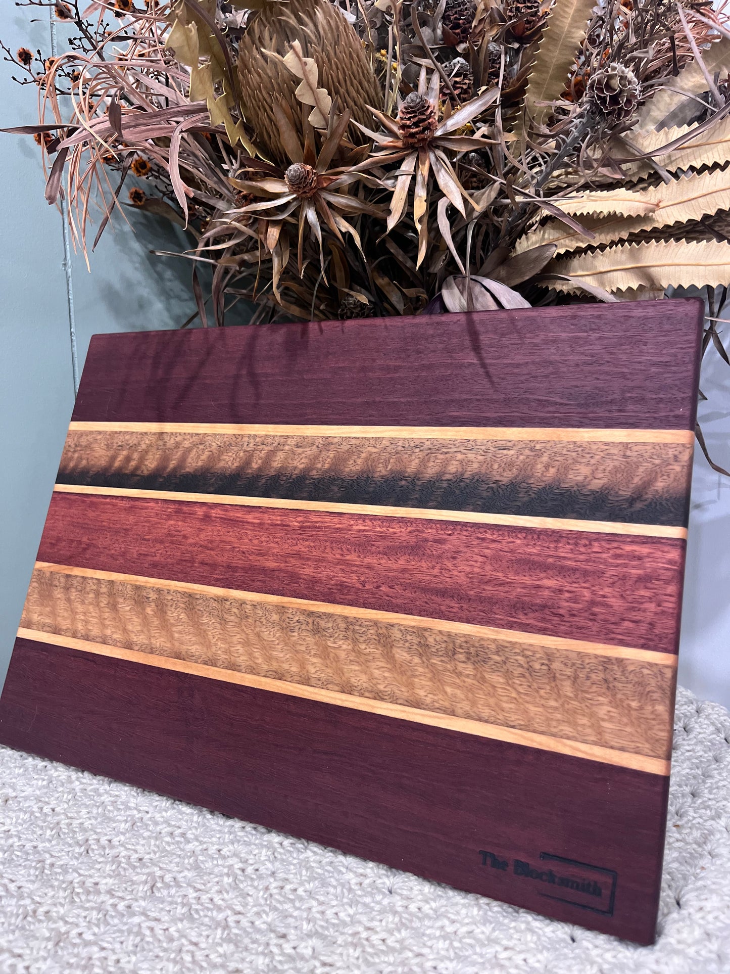 AUSTRALIAN JARRAH & SPOTTED GUM CUTTING BOARD