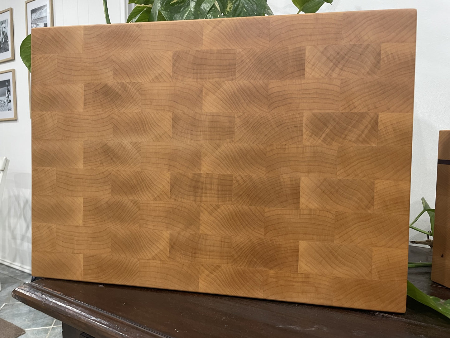 END GRAIN CUTTING BOARD - MAPLE