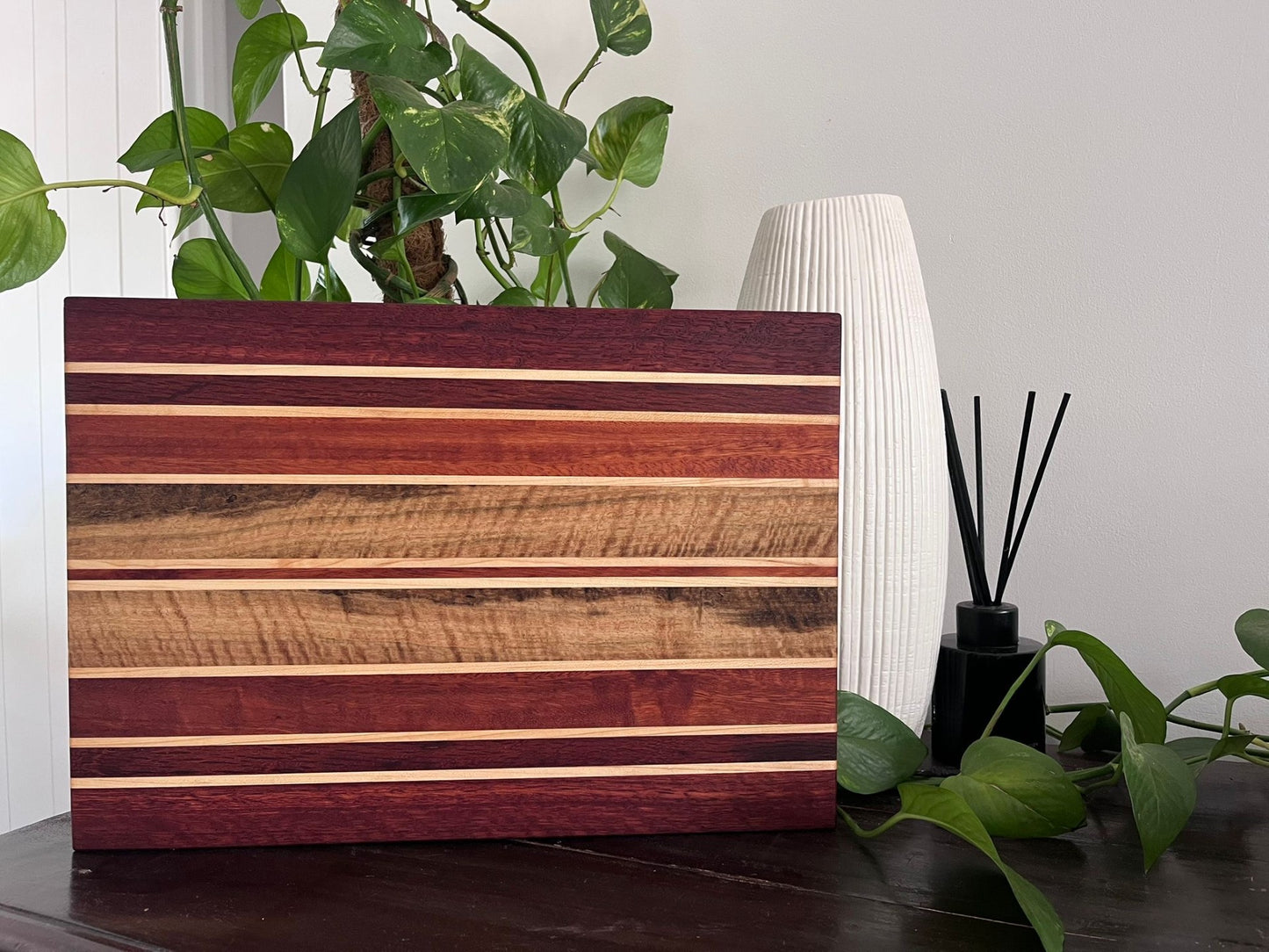 AUSTRALIAN CUTTING BOARD - EDGE GRAIN